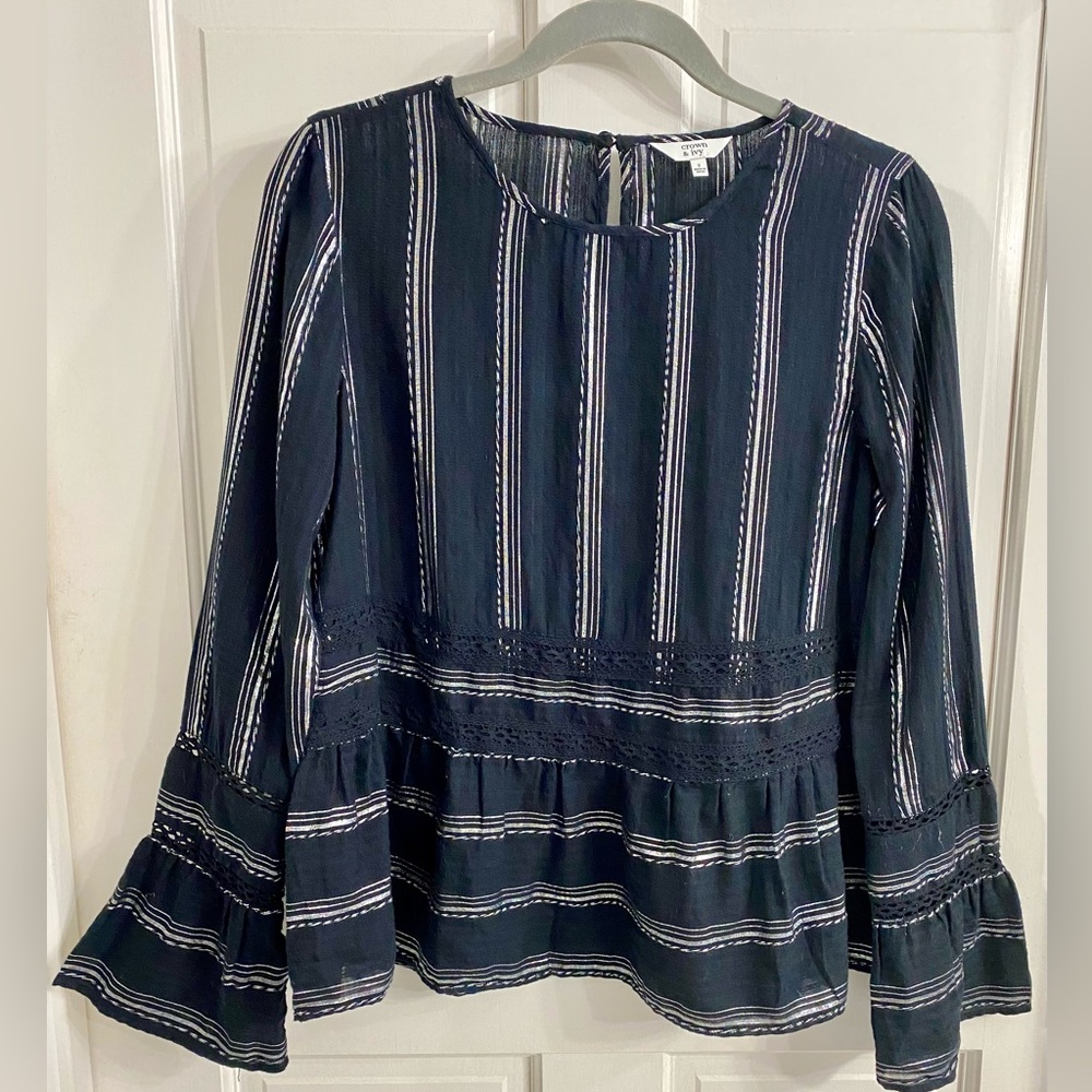 Crown & Ivy bell sleeve top